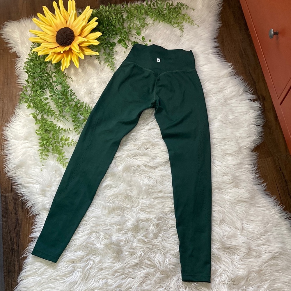 BuffBunny Green Leggings Size Small